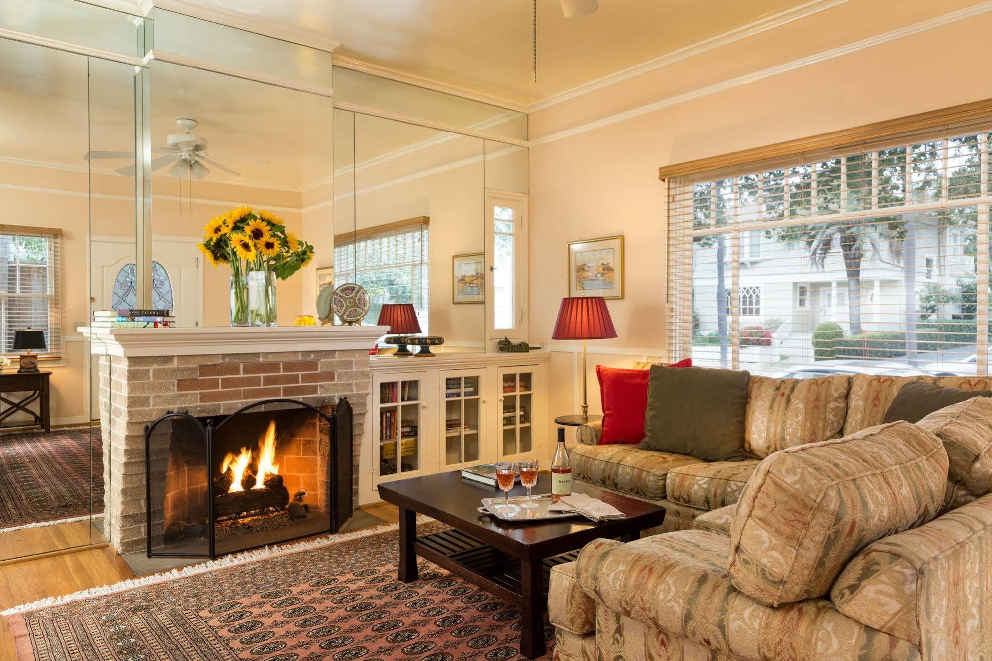 Cheshire Cat Inn & Cottages 산타 바바라 외부 사진